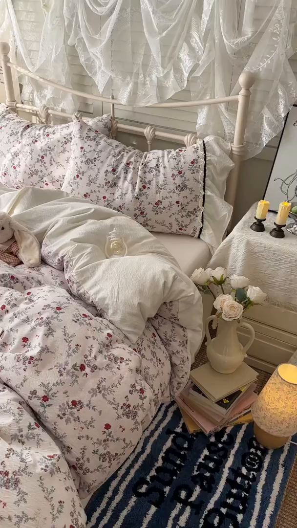 91家纺网 家纺一手货源 找家纺 阿曼达 2025新款韩系法式慵懒氛围感印花泡芙花边四件套（专版花型）-樱花泡芙 樱花泡芙-原里红