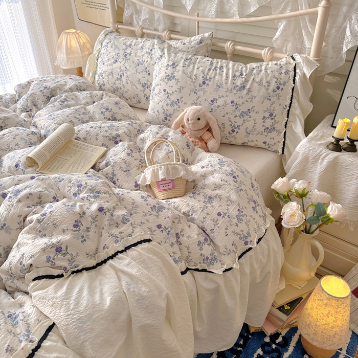 91家纺网 家纺一手货源 找家纺 阿曼达 2025新款韩系法式慵懒氛围感印花泡芙花边四件套（专版花型）-樱花泡芙 樱花泡芙-原里蓝