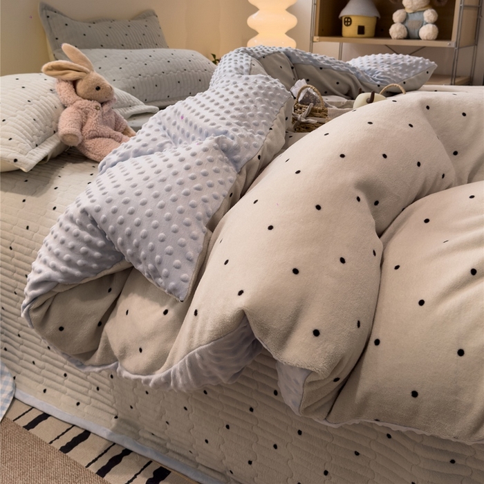 佰亿莱 2026新款牛奶绒豆豆绒印花床盖四件套 可可蓝