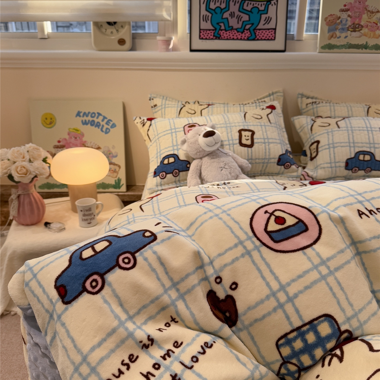 91家纺网 家纺一手货源 找家纺 佰亿莱 2026新款牛奶绒豆豆绒印花床盖四件套 猫咪酱