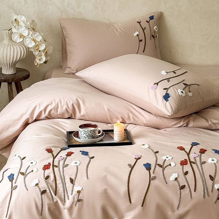 91家纺网 家纺一手货源 找家纺 （总）Mr.pig猪先生水洗棉 2025新款全棉水洗棉毛巾绣四件套-花盏