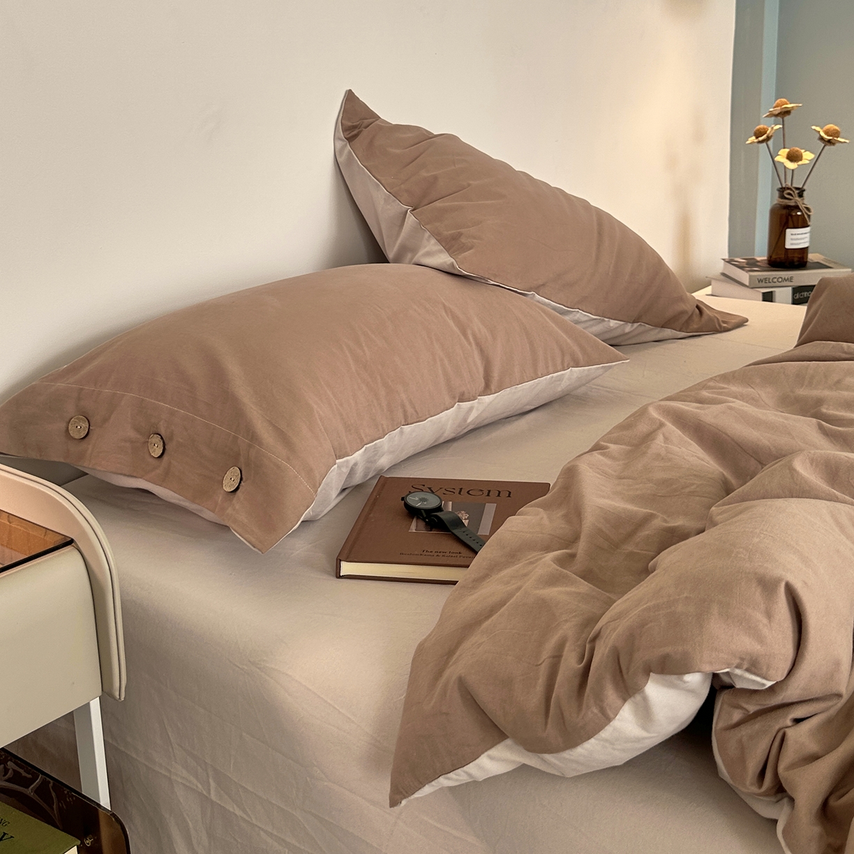 91家纺网 家纺一手货源 找家纺 艾咪-Amy ntmy 2025秋冬纽扣款全棉加厚磨毛刺绣四件套-漫月 漫月咖米