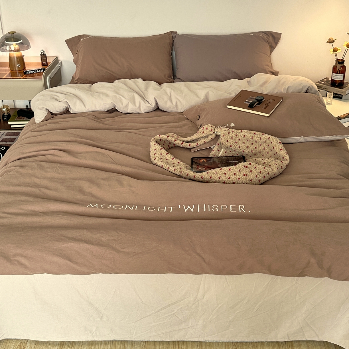 91家纺网 家纺一手货源 找家纺 艾咪-Amy ntmy 2025秋冬纽扣款全棉加厚磨毛刺绣四件套-漫月 漫月咖米