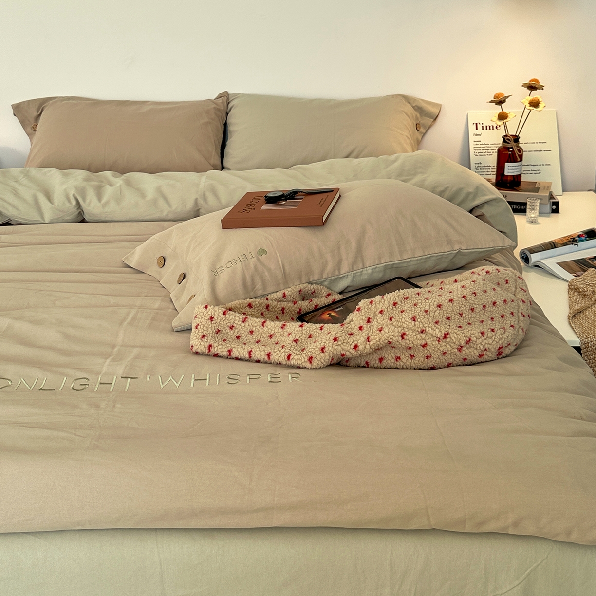 91家纺网 家纺一手货源 找家纺 艾咪-Amy ntmy 2025秋冬纽扣款全棉加厚磨毛刺绣四件套-漫月 漫月卡绿