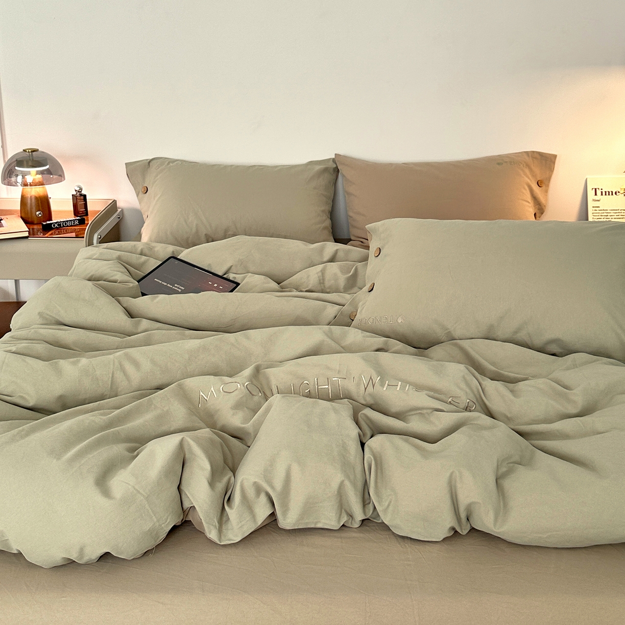 91家纺网 家纺一手货源 找家纺 艾咪-Amy ntmy 2025秋冬纽扣款全棉加厚磨毛刺绣四件套-漫月 漫月绿卡