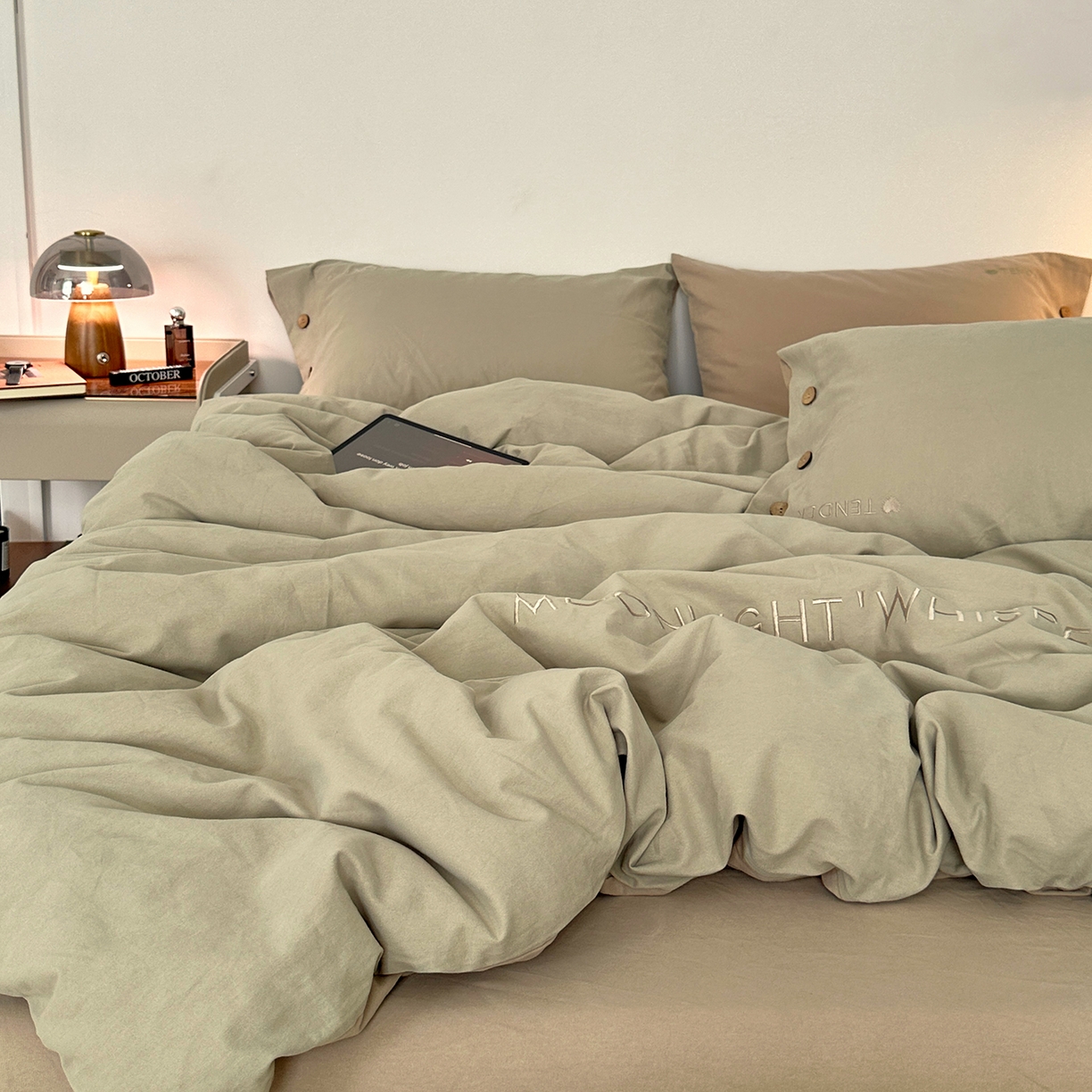 91家纺网 家纺一手货源 找家纺 艾咪-Amy ntmy 2025秋冬纽扣款全棉加厚磨毛刺绣四件套-漫月 漫月绿卡