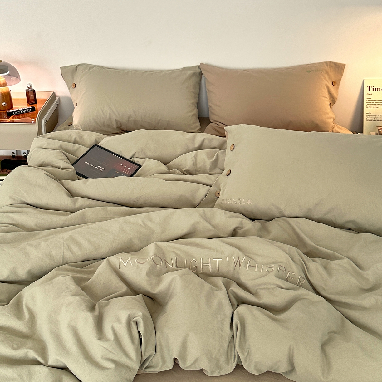 91家纺网 家纺一手货源 找家纺 艾咪-Amy ntmy 2025秋冬纽扣款全棉加厚磨毛刺绣四件套-漫月 漫月绿卡