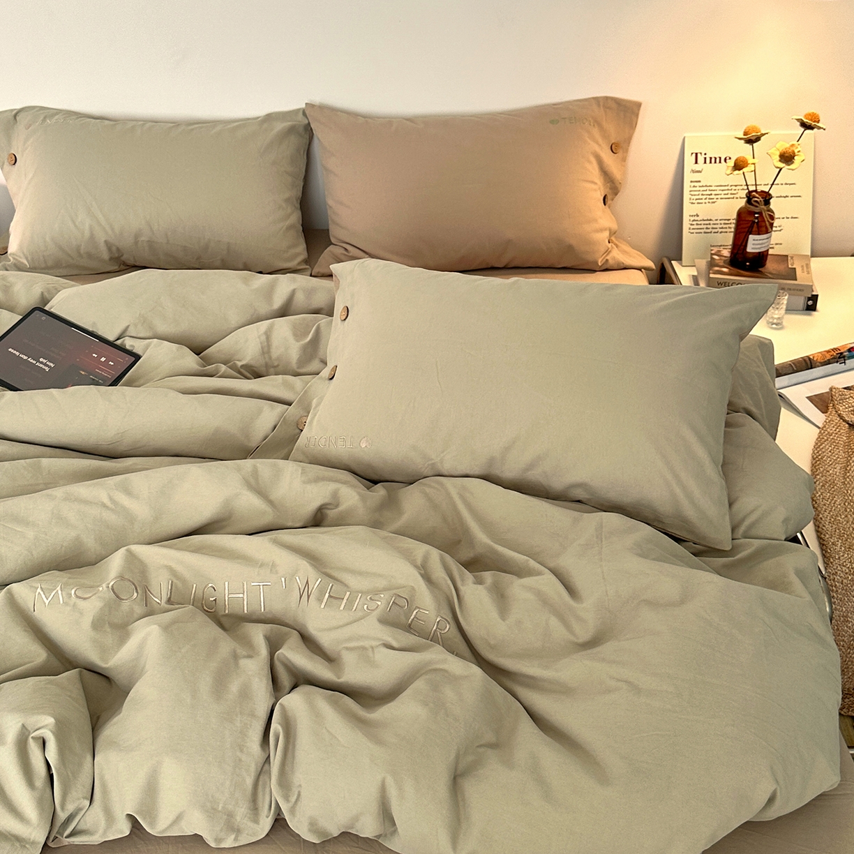 91家纺网 家纺一手货源 找家纺 艾咪-Amy ntmy 2025秋冬纽扣款全棉加厚磨毛刺绣四件套-漫月 漫月绿卡