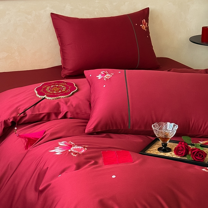 91家纺网 家纺一手货源 找家纺 （总）Mr.pig猪先生水洗棉 2025新款婚庆长绒棉贡缎绣花四件套-禧时