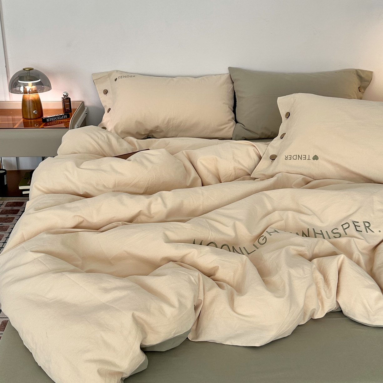 91家纺网 家纺一手货源 找家纺 艾咪-Amy ntmy 2025秋冬纽扣款全棉加厚磨毛刺绣四件套-漫月 漫月奶绿