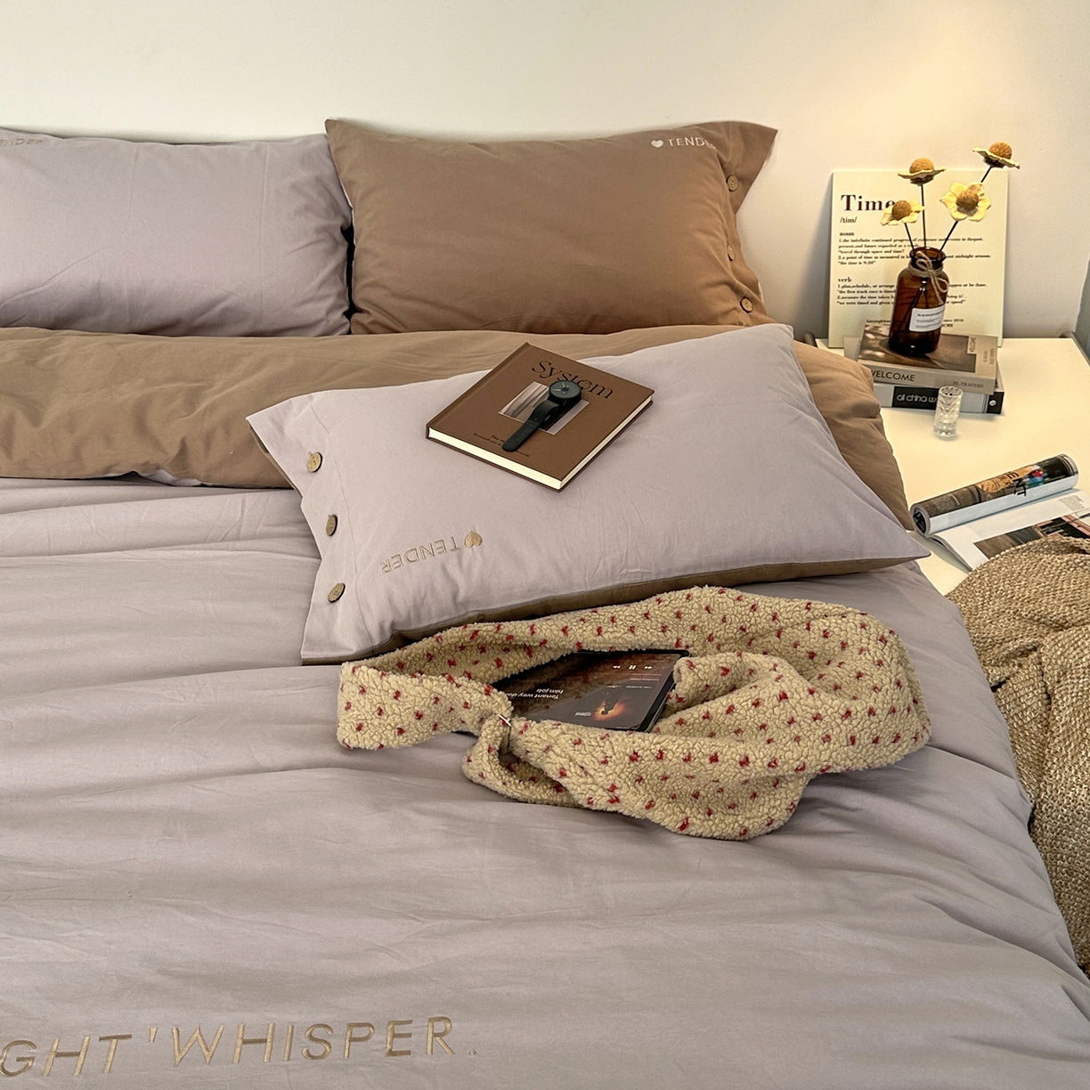 91家纺网 家纺一手货源 找家纺 艾咪-Amy ntmy 2025秋冬纽扣款全棉加厚磨毛刺绣四件套-漫月 漫月紫咖