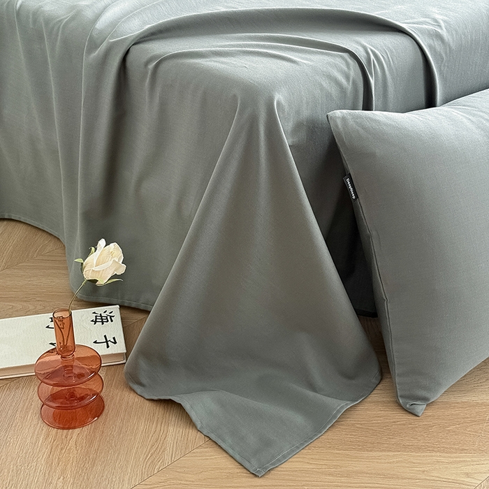 91家纺网 家纺一手货源 找家纺 Mr.pig猪先生水洗棉 2025新款全棉人字纹单床单 苔绿