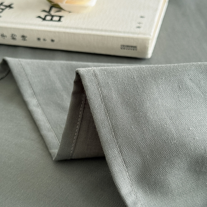 91家纺网 家纺一手货源 找家纺 Mr.pig猪先生水洗棉 2025新款全棉人字纹单床单 苔绿