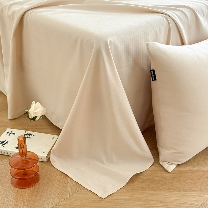 91家纺网 家纺一手货源 找家纺 Mr.pig猪先生水洗棉 2025新款全棉人字纹单床单 米色