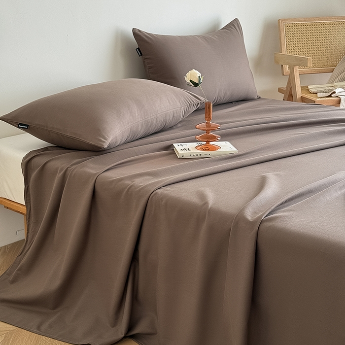 91家纺网 家纺一手货源 找家纺 Mr.pig猪先生水洗棉 2025新款全棉人字纹单床单 深棕