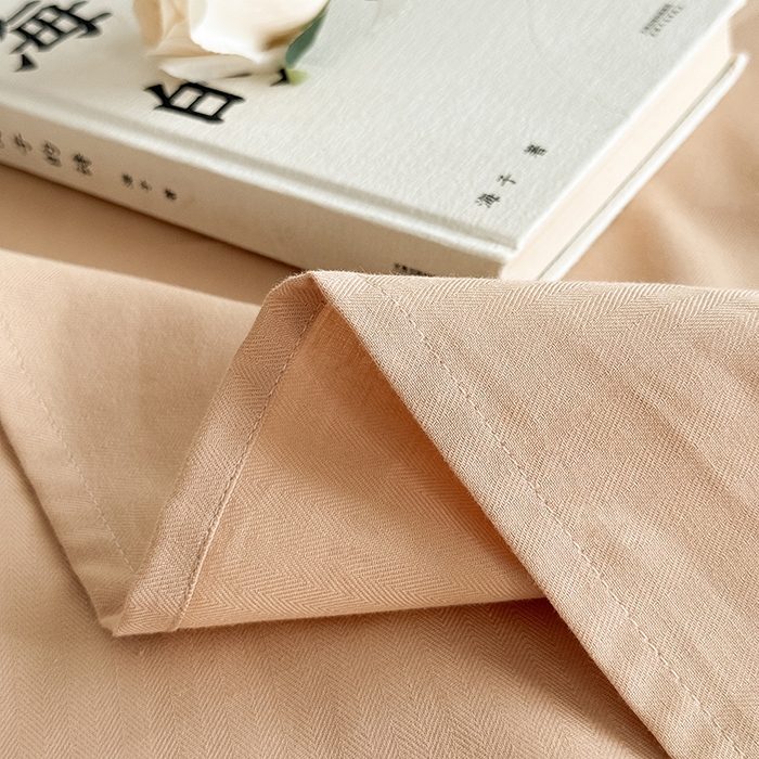 91家纺网 家纺一手货源 找家纺 Mr.pig猪先生水洗棉 2025新款全棉人字纹单床单 浅咖