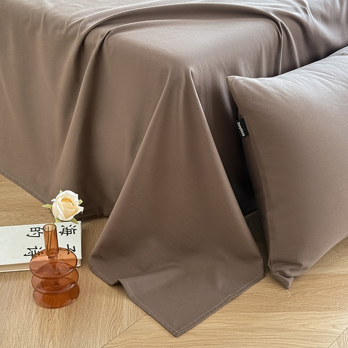 91家纺网 家纺一手货源 找家纺 Mr.pig猪先生水洗棉 2025新款全棉人字纹单床单 深棕