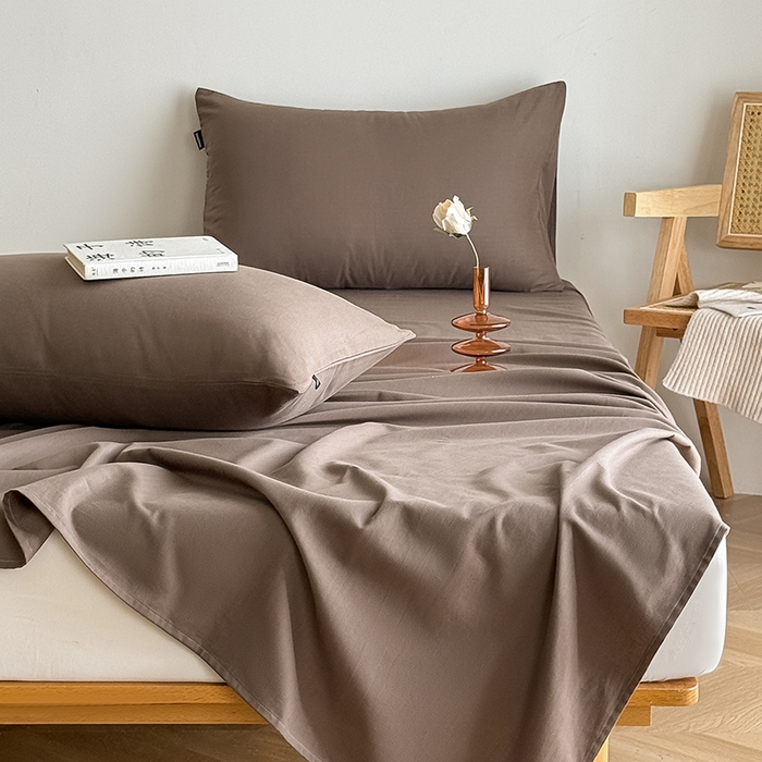 91家纺网 家纺一手货源 找家纺 Mr.pig猪先生水洗棉 2025新款全棉人字纹单床单 深棕