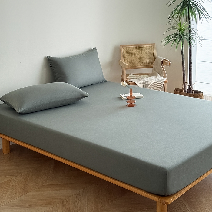 91家纺网 家纺一手货源 找家纺 Mr.pig猪先生水洗棉 2025新款全棉人字纹单床笠 苔绿