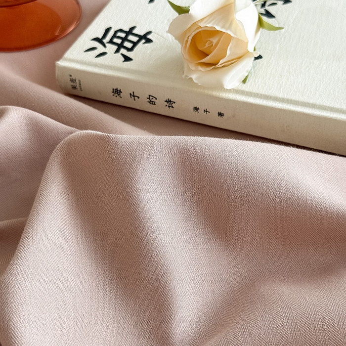 91家纺网 家纺一手货源 找家纺 Mr.pig猪先生水洗棉 2025新款全棉人字纹单床笠 薄纱紫