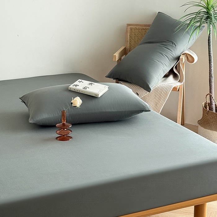 91家纺网 家纺一手货源 找家纺 Mr.pig猪先生水洗棉 2025新款全棉人字纹单床笠 苔绿