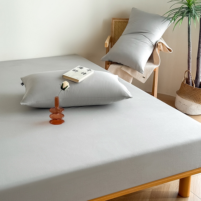 91家纺网 家纺一手货源 找家纺 Mr.pig猪先生水洗棉 2025新款全棉人字纹单床笠 薄雾灰