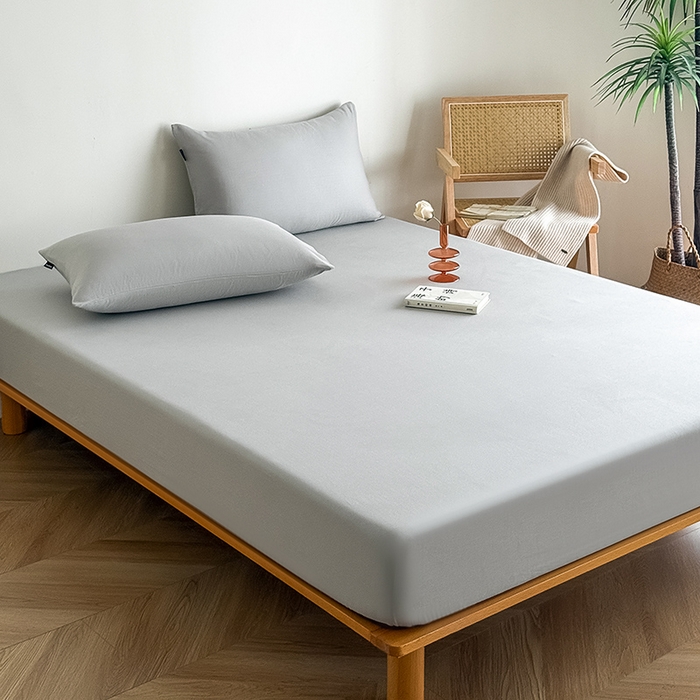 91家纺网 家纺一手货源 找家纺 Mr.pig猪先生水洗棉 2025新款全棉人字纹单床笠 薄雾灰