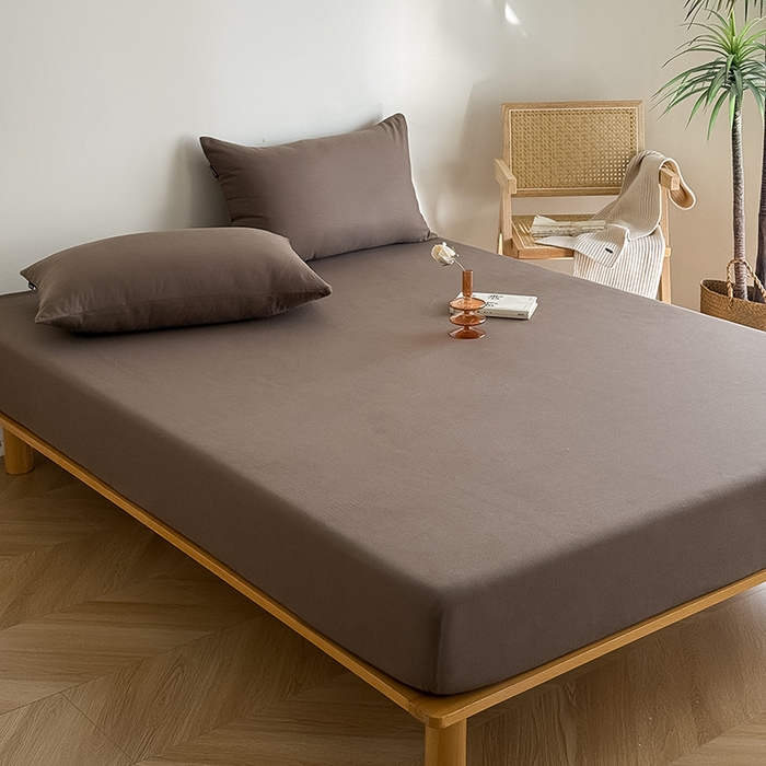 91家纺网 家纺一手货源 找家纺 Mr.pig猪先生水洗棉 2025新款全棉人字纹单床笠 深咖