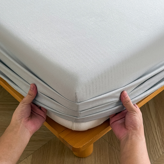 91家纺网 家纺一手货源 找家纺 Mr.pig猪先生水洗棉 2025新款全棉人字纹单床笠 薄雾灰