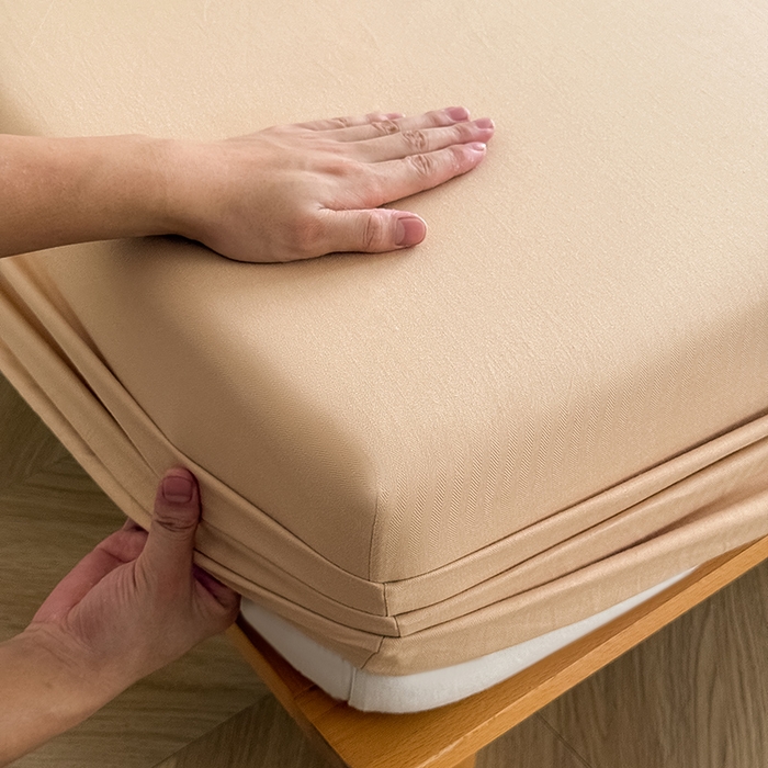 91家纺网 家纺一手货源 找家纺 Mr.pig猪先生水洗棉 2025新款全棉人字纹单床笠 浅咖