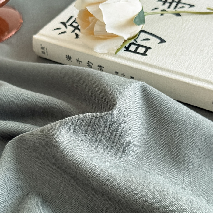 91家纺网 家纺一手货源 找家纺 Mr.pig猪先生水洗棉 2025新款全棉人字纹单床笠 苔绿