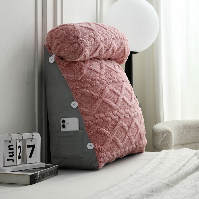 91家纺网 家纺一手货源 找家纺 爱妮灵蚊帐 2025新款塔芙绒头枕三角靠垫代发货 豆沙粉