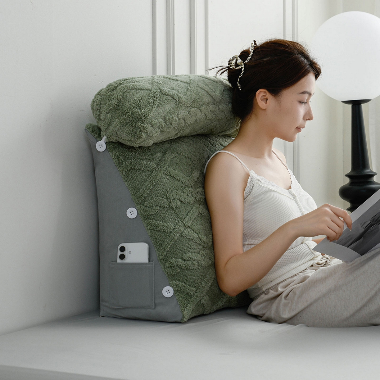 91家纺网 家纺一手货源 找家纺 爱妮灵蚊帐 2025新款塔芙绒头枕三角靠垫代发货 抹茶绿