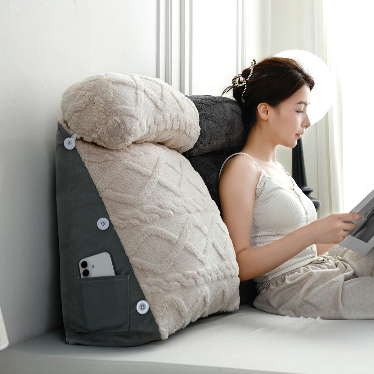 91家纺网 家纺一手货源 找家纺 爱妮灵蚊帐 2025新款塔芙绒头枕三角靠垫代发货 奶白