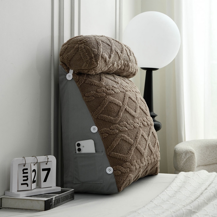 91家纺网 家纺一手货源 找家纺 爱妮灵蚊帐 2025新款塔芙绒头枕三角靠垫代发货 奶咖