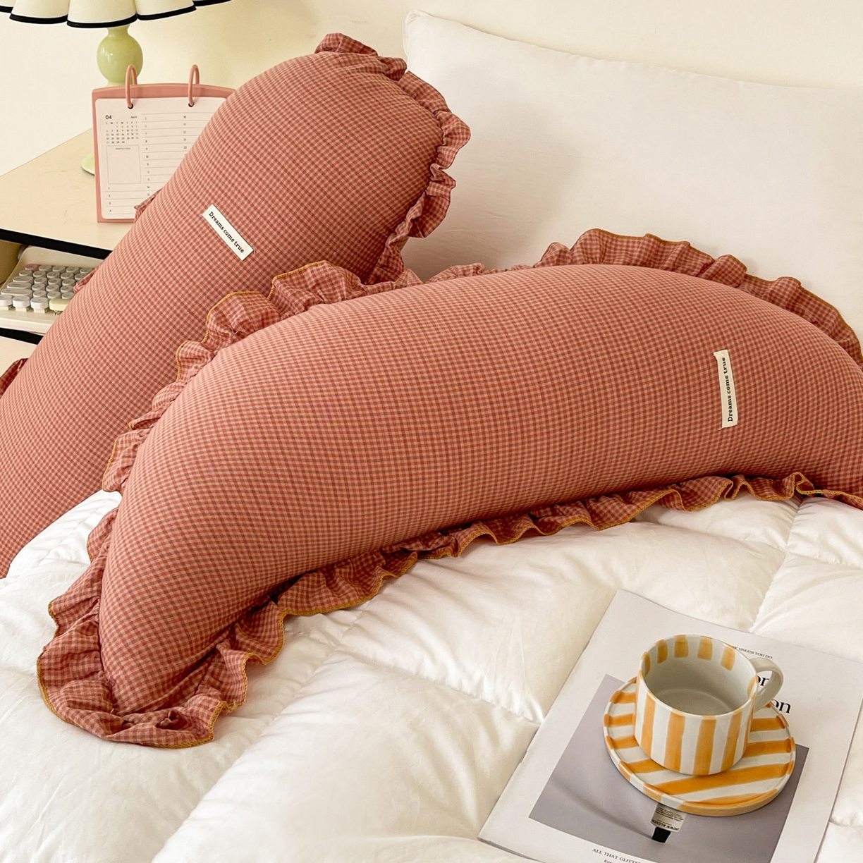 91家纺网 家纺一手货源 找家纺 亦帆枕芯 2025新款全棉纱布长条抱枕月亮抱枕枕芯加枕套可拆洗套装 红色-月亮形