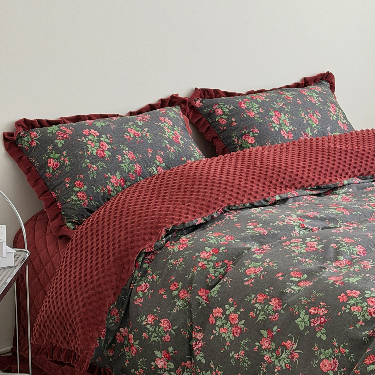 91家纺网 家纺一手货源 找家纺 （总）佰织鑫家居 2025新款木耳边棉加绒床盖款四件套