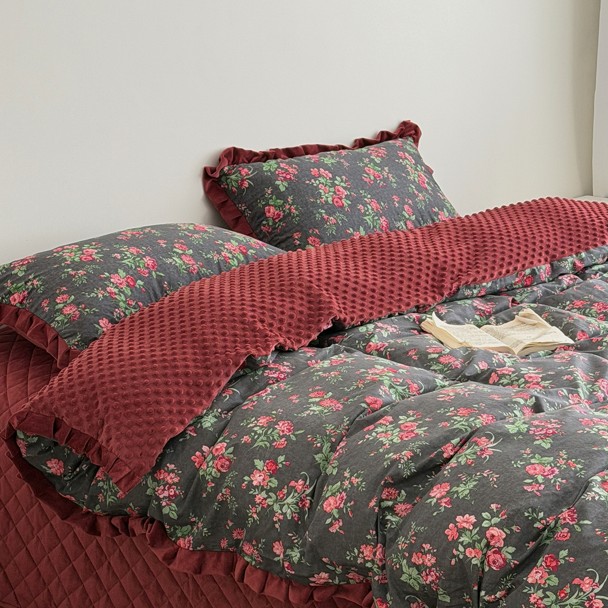 91家纺网 家纺一手货源 找家纺 （总）佰织鑫家居 2025新款木耳边棉加绒床盖款四件套