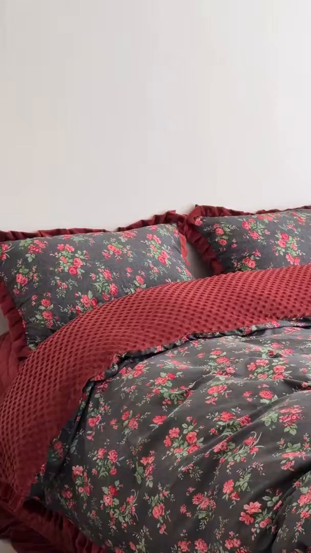 91家纺网 家纺一手货源 找家纺 （总）佰织鑫家居 2025新款木耳边棉加绒床盖款四件套