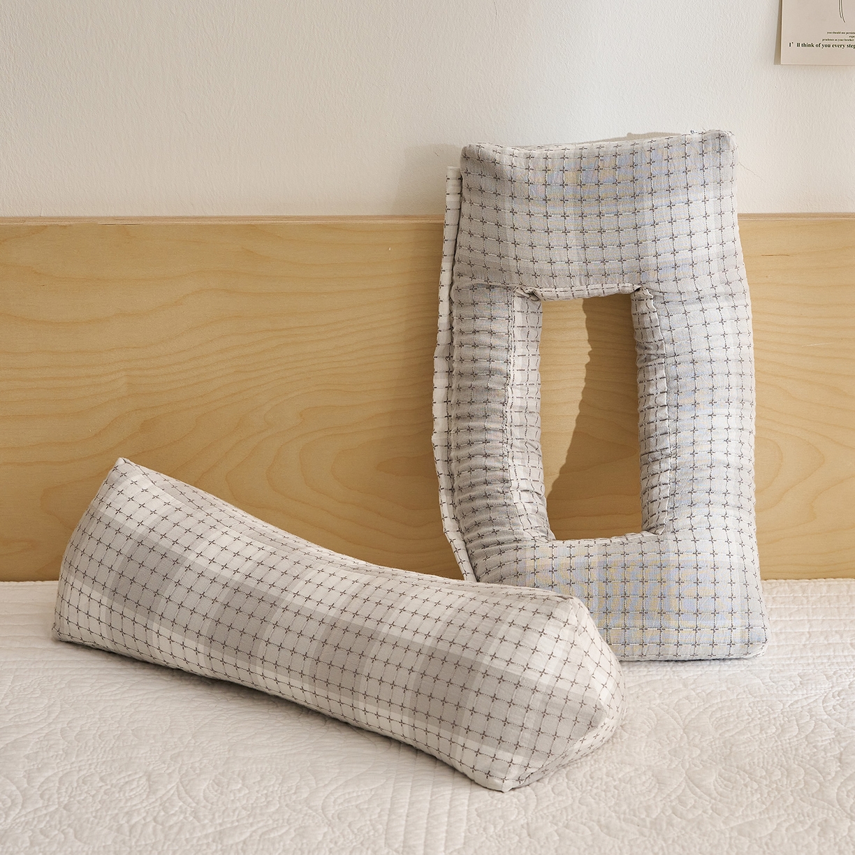 91家纺网 家纺一手货源 找家纺 （总）乐可 2025新款渐变方格护耳组合枕荞麦枕头枕芯