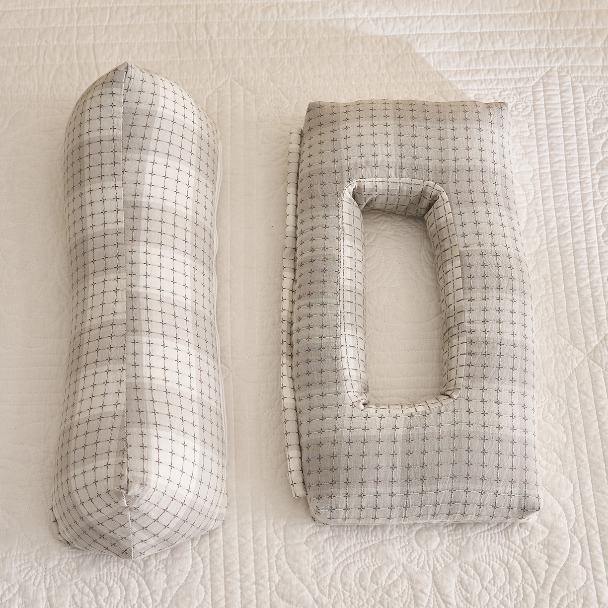 91家纺网 家纺一手货源 找家纺 （总）乐可 2025新款渐变方格护耳组合枕荞麦枕头枕芯