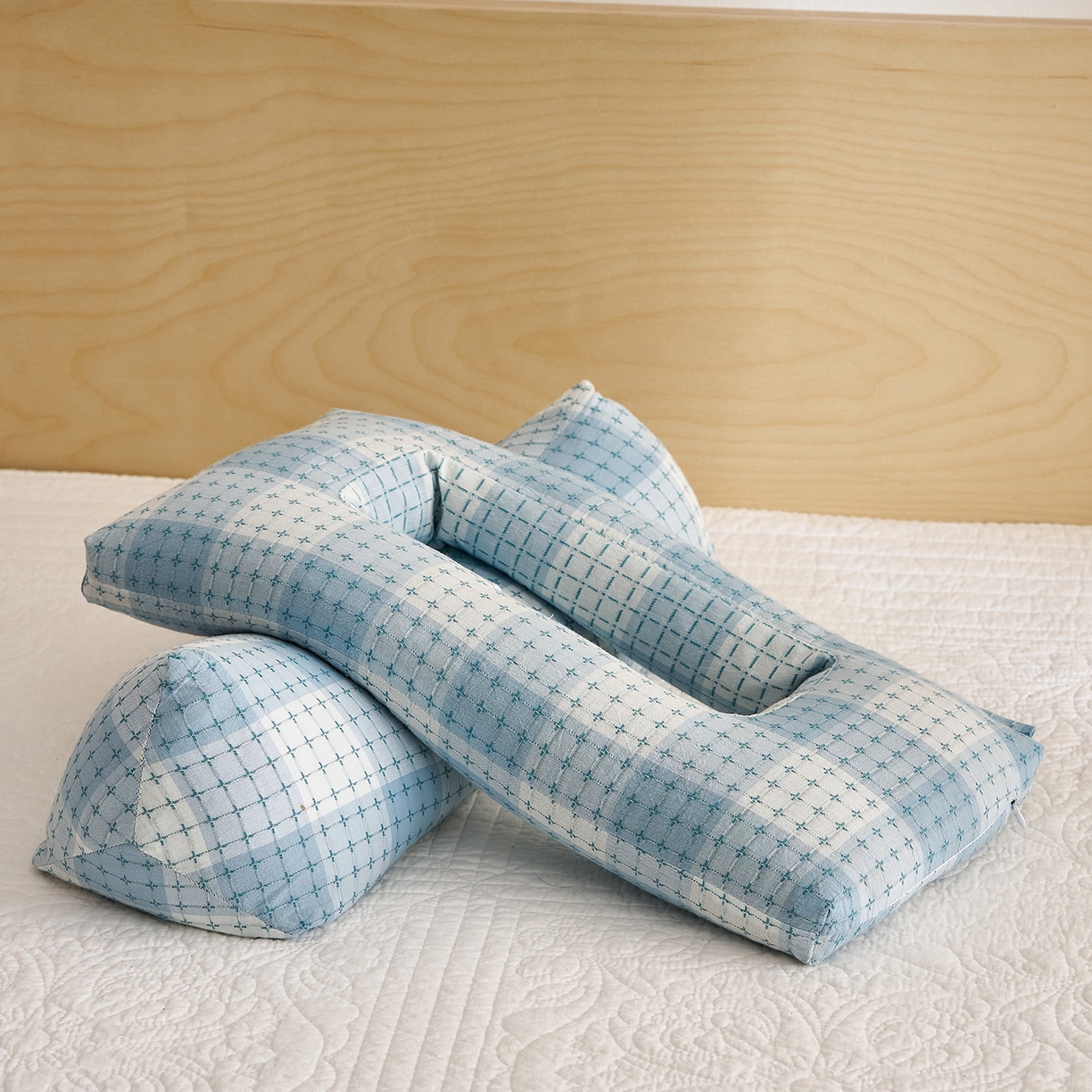 91家纺网 家纺一手货源 找家纺 乐可 2025新款渐变方格护耳组合枕荞麦枕头枕芯 渐变护耳组合枕蓝