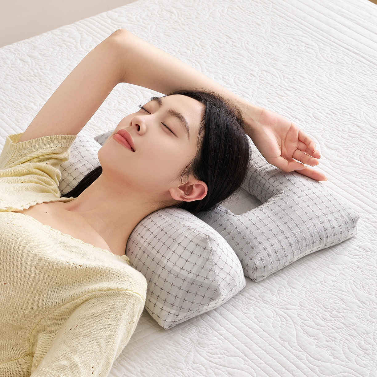 91家纺网 家纺一手货源 找家纺 乐可 2025新款渐变方格护耳组合枕荞麦枕头枕芯 渐变护耳组合枕-灰