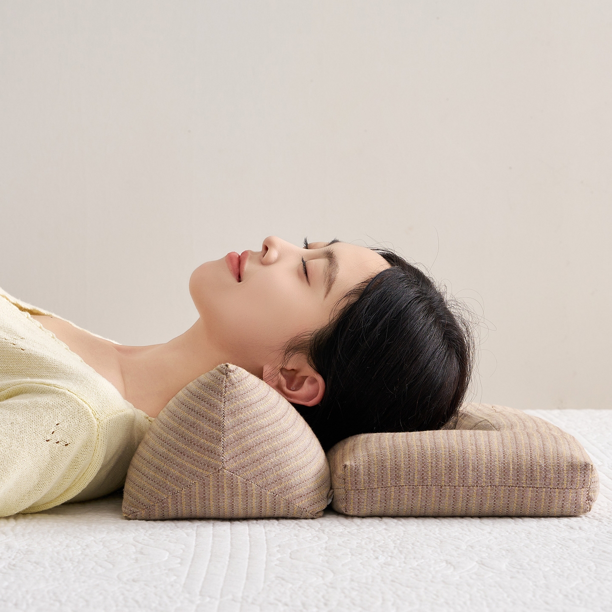 91家纺网 家纺一手货源 找家纺 乐可 2025新款4D护耳组合枕荞麦枕头枕芯 4D护耳组合枕-咖