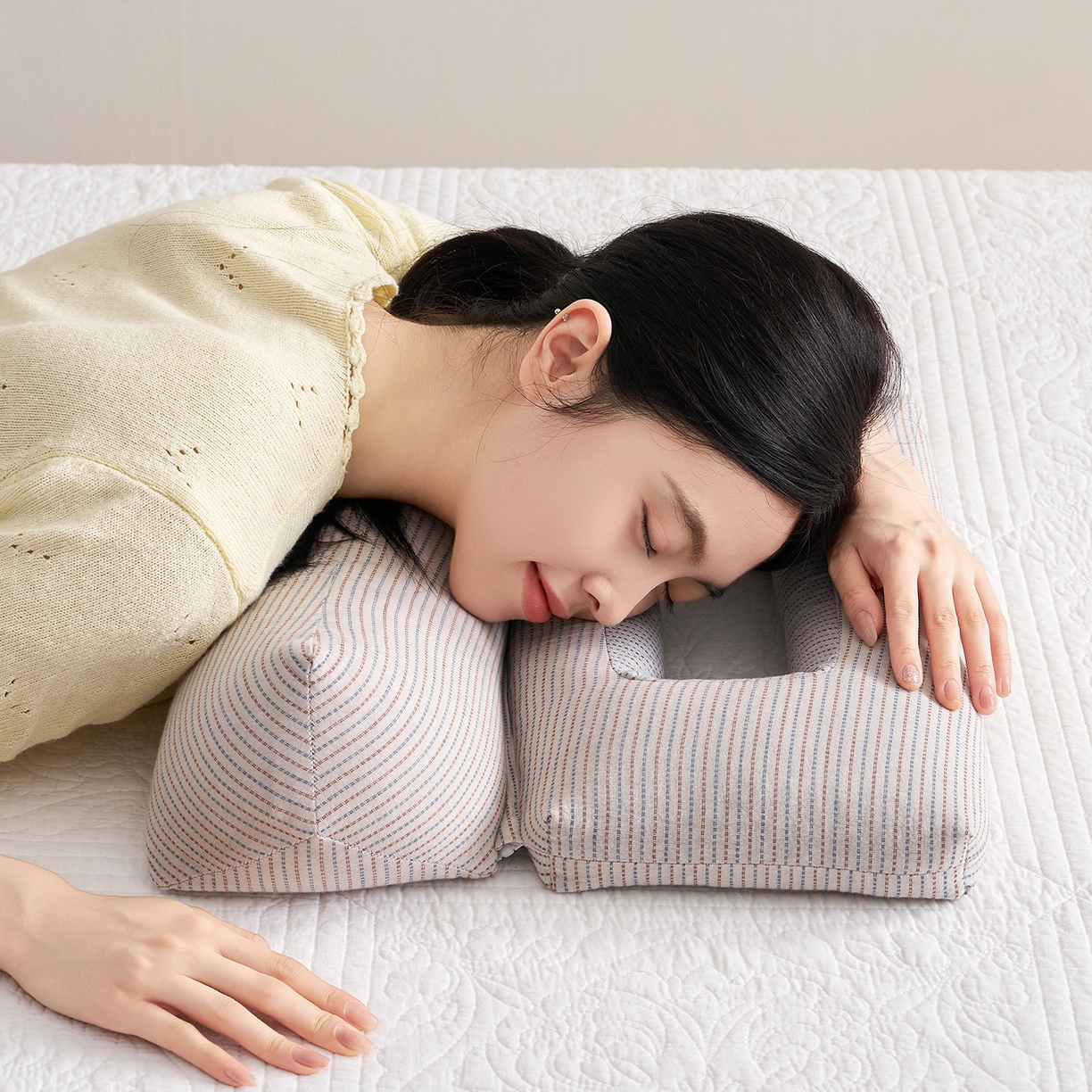 91家纺网 家纺一手货源 找家纺 乐可 2025新款4D护耳组合枕荞麦枕头枕芯 4D护耳组合枕-白