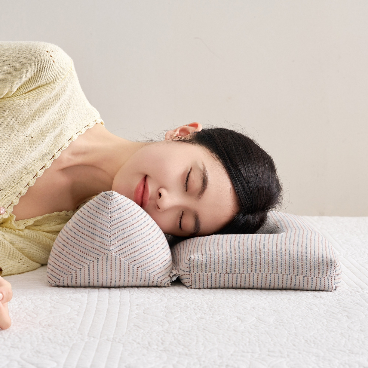 91家纺网 家纺一手货源 找家纺 乐可 2025新款4D护耳组合枕荞麦枕头枕芯 4D护耳组合枕-白