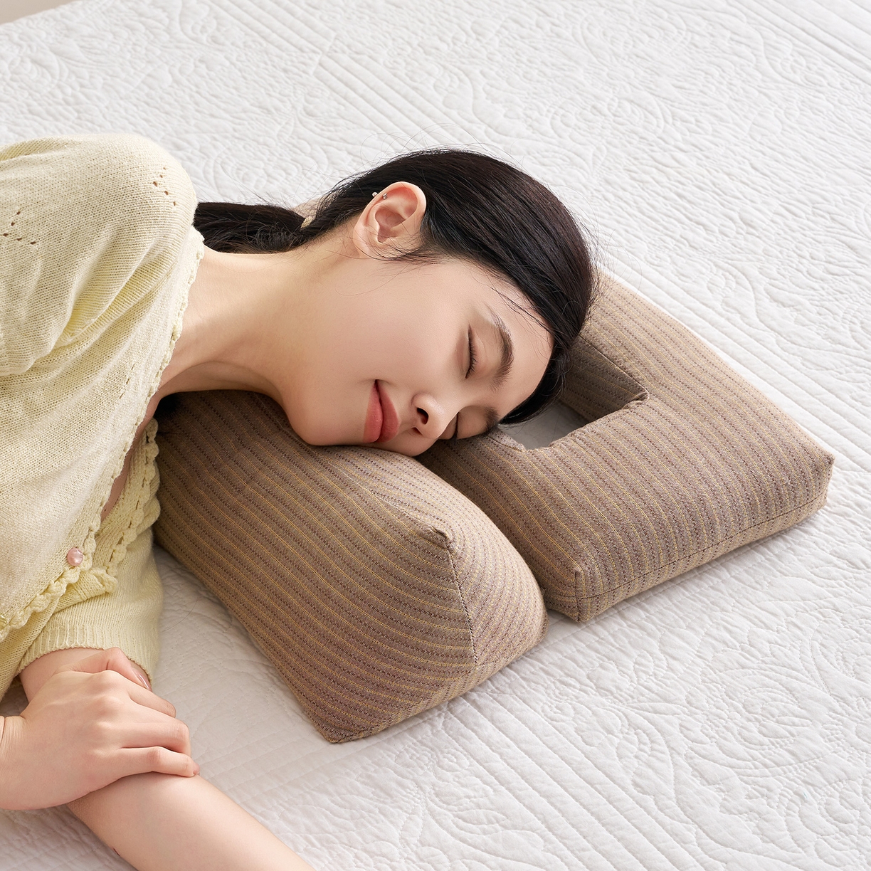 91家纺网 家纺一手货源 找家纺 乐可 2025新款4D护耳组合枕荞麦枕头枕芯 4D护耳组合枕-咖