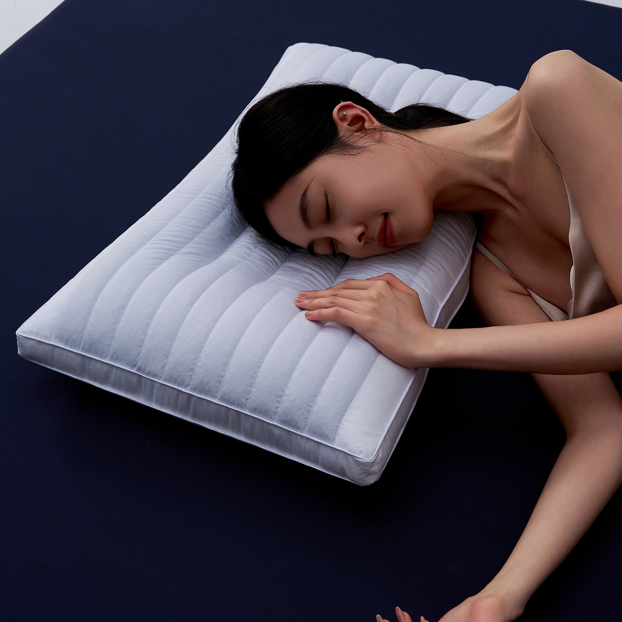 91家纺网 家纺一手货源 找家纺 乐可 2025新款全棉决明子酒店枕枕头枕芯 全棉决明子酒店枕-白