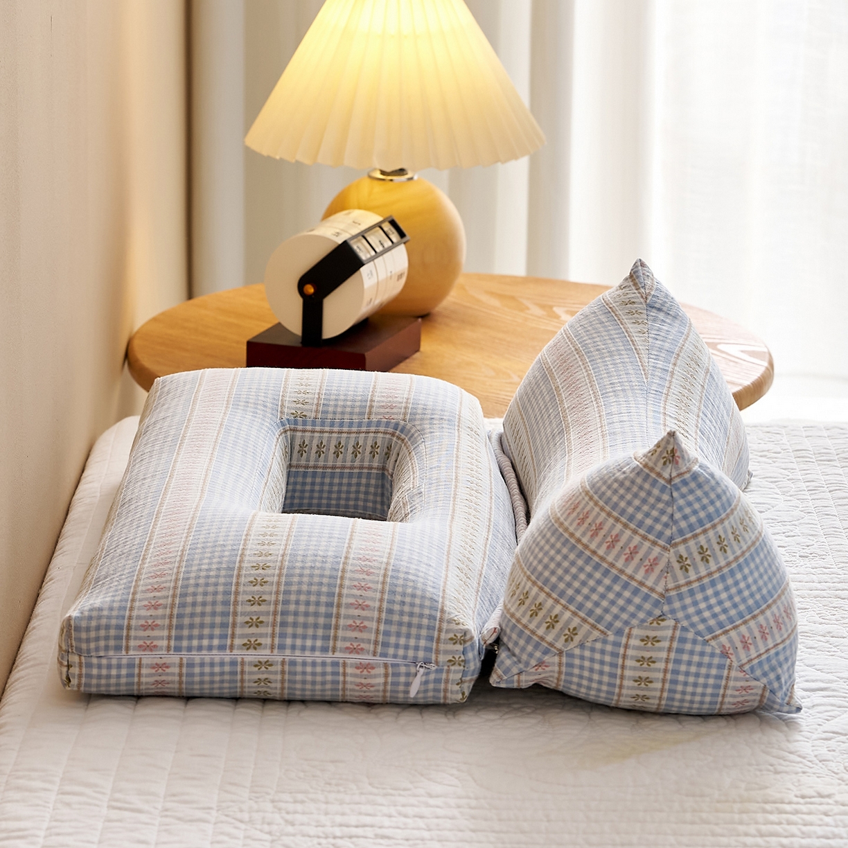 91家纺网 家纺一手货源 找家纺 乐可 2025新款水洗棉护耳组合枕荞麦枕头枕芯 水洗棉护耳组合枕-蓝条格