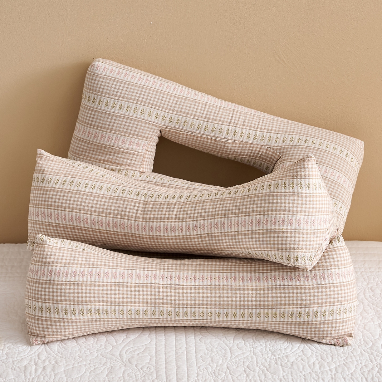 91家纺网 家纺一手货源 找家纺 乐可 2025新款水洗棉护耳组合枕荞麦枕头枕芯 水洗棉护耳组合枕-棕条格